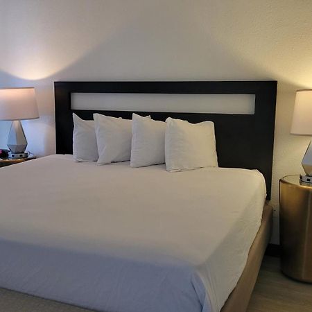 Mc Pacific Inn & Suites 토랜스 외부 사진