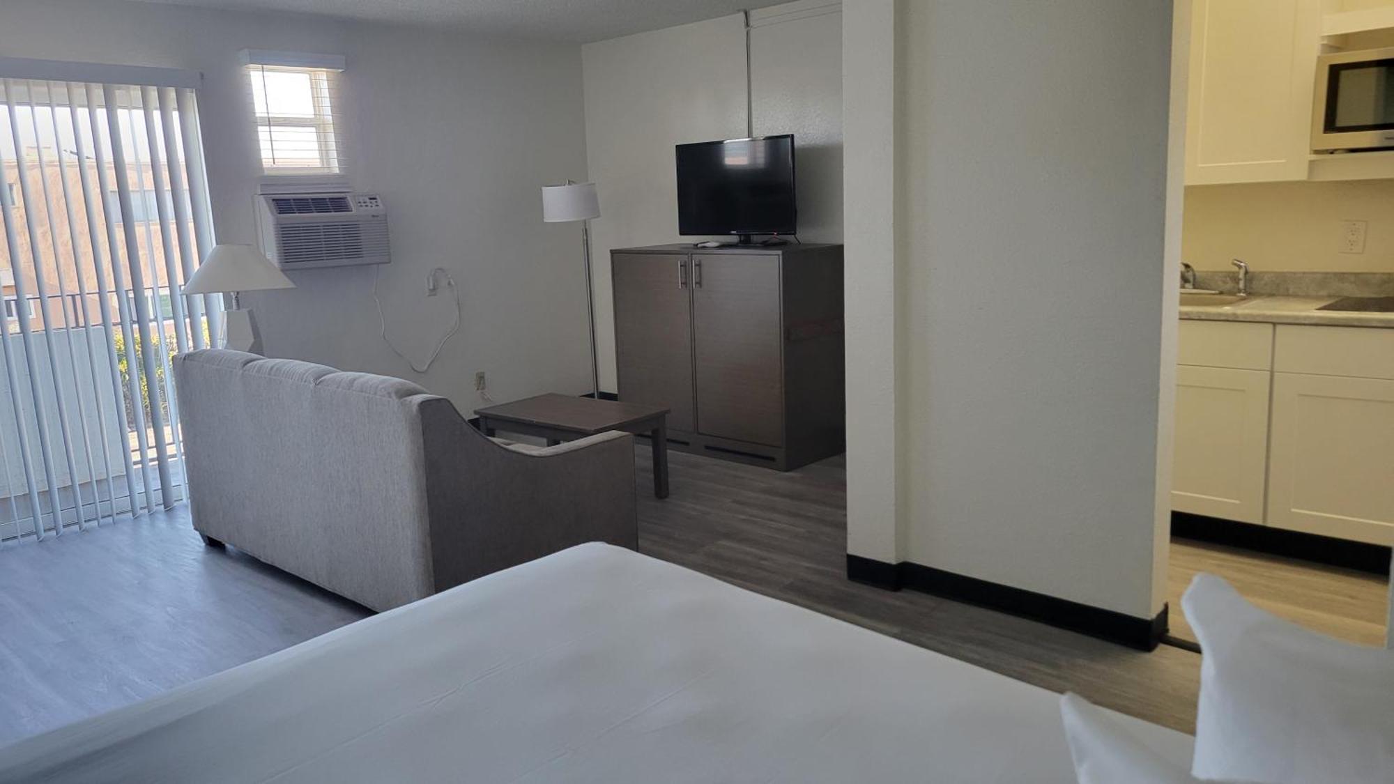 Mc Pacific Inn & Suites 토랜스 외부 사진