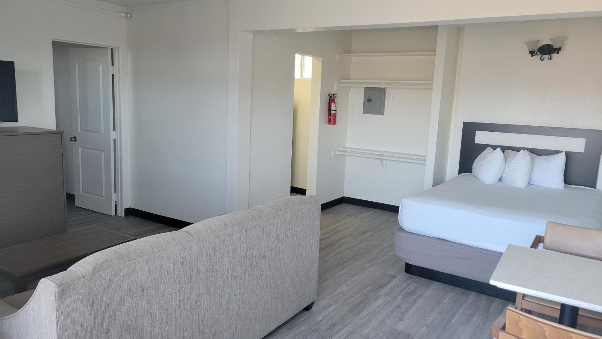 Mc Pacific Inn & Suites 토랜스 외부 사진